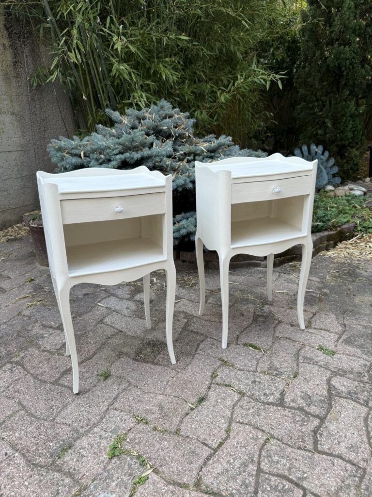 Atelier Ann'Art Factory | Chevets relookés et patinés en blanc | Tassin/Lyon