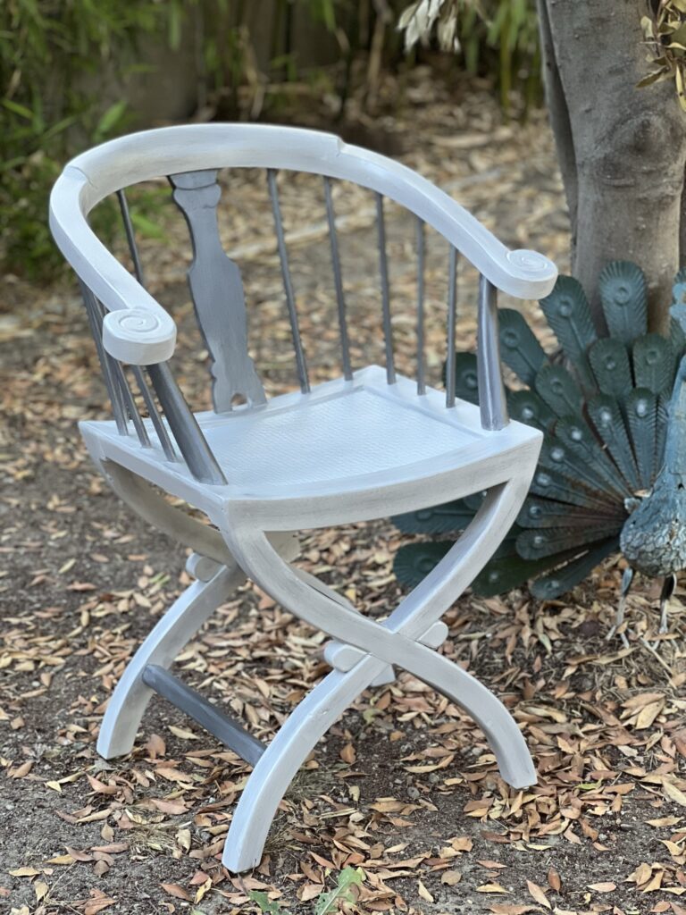 Atelier Ann'Art Factory | Fauteuil relooké gris clair et gris foncé | Tassin/Lyon