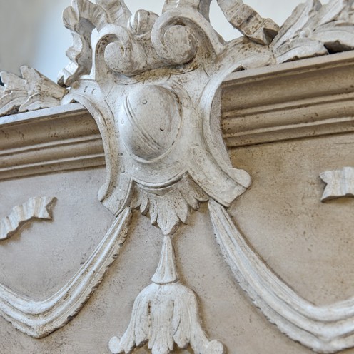 Fronton armoire patiné